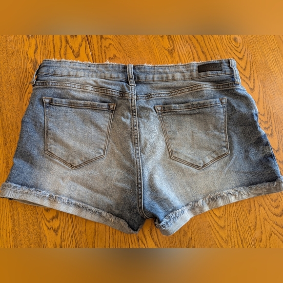 STS Blues Molly Cuffed Denim Shorts, Women's Size 31 Excellent Condition - Picture 3 of 13